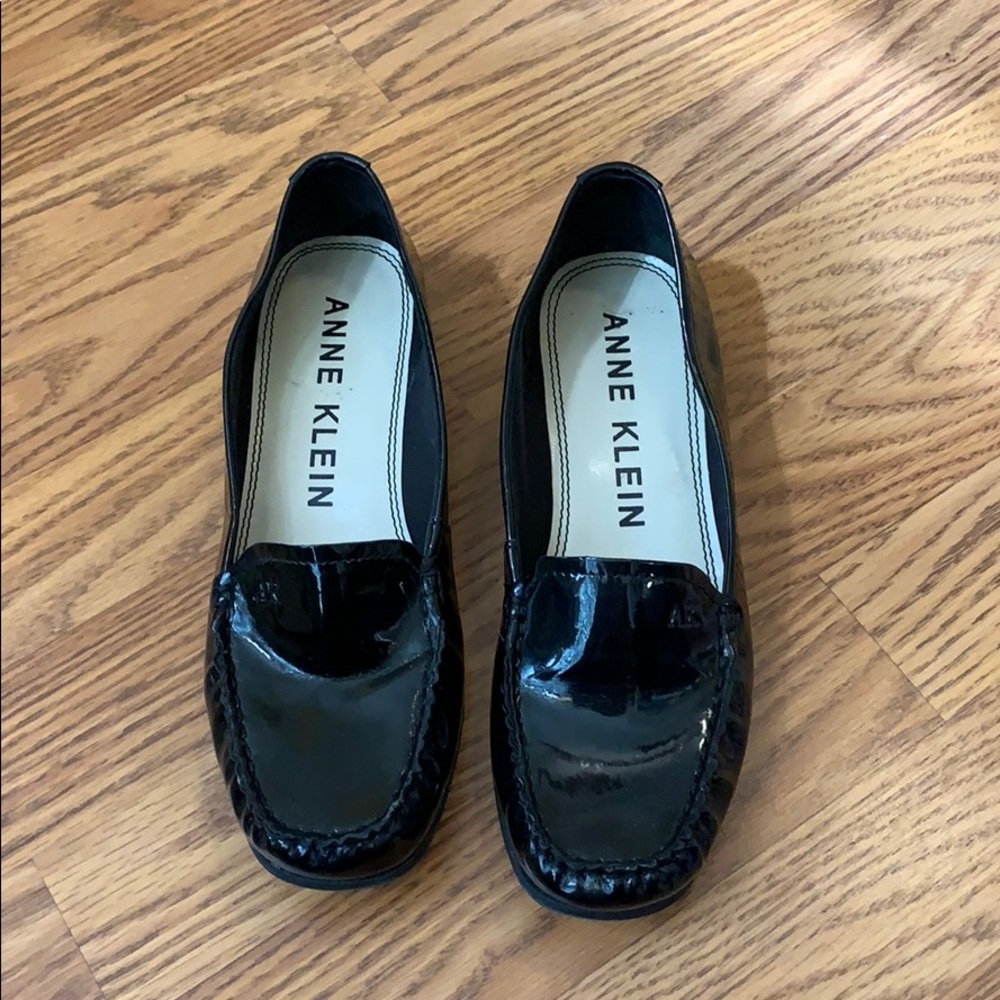 Anne Klein gently used loafers size 6 1/2